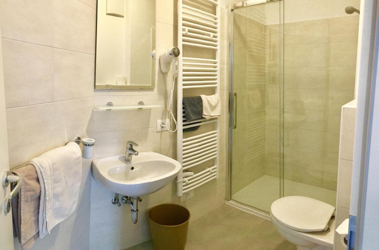 Garni Guflhof Bed & Breakfast Caldaro Exterior photo